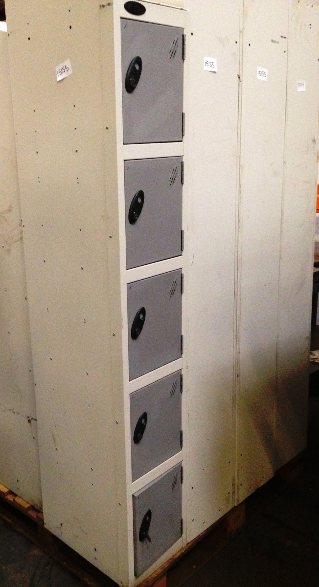 4 x Bank of 5 personell lockers - no keys