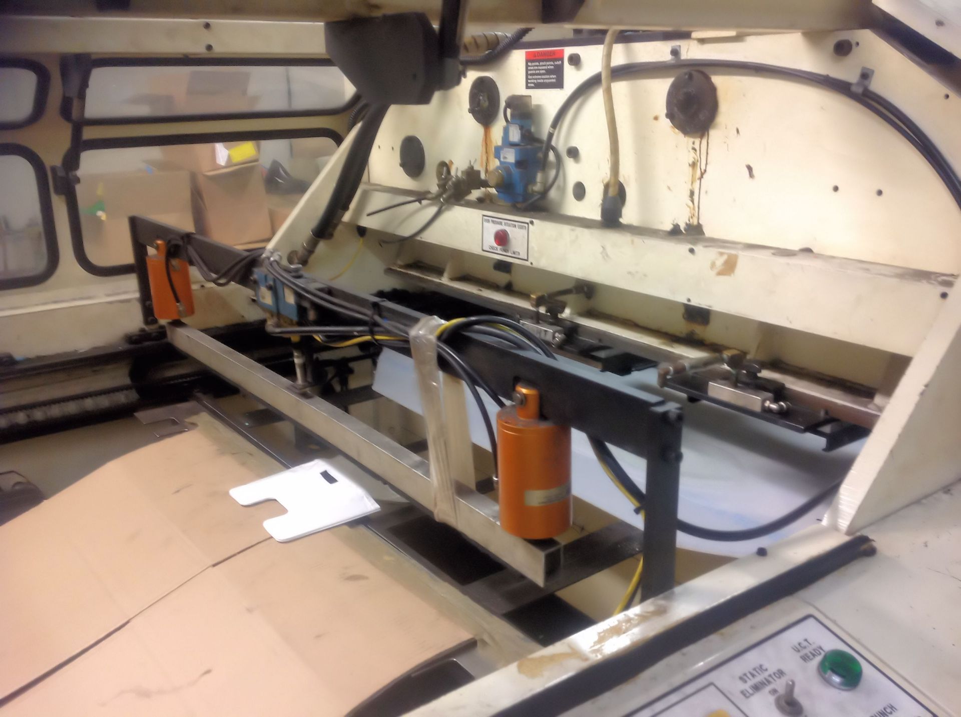 Amplas M1055 high speed 3 track slit seal post gusset vest carrier/ mixed/ bottom weld bag machine - Image 28 of 31