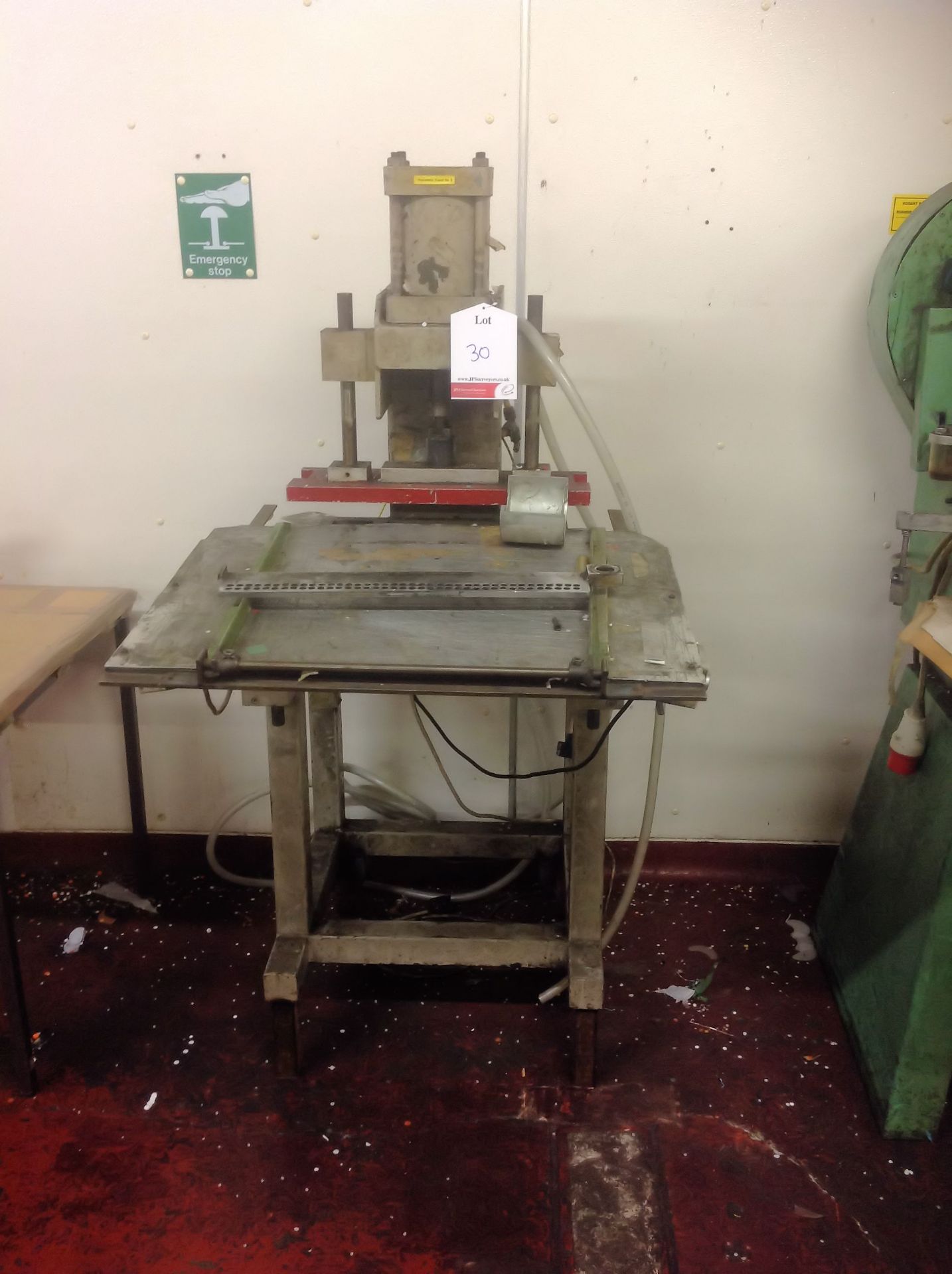 Pneumatic punch press (NO 3)