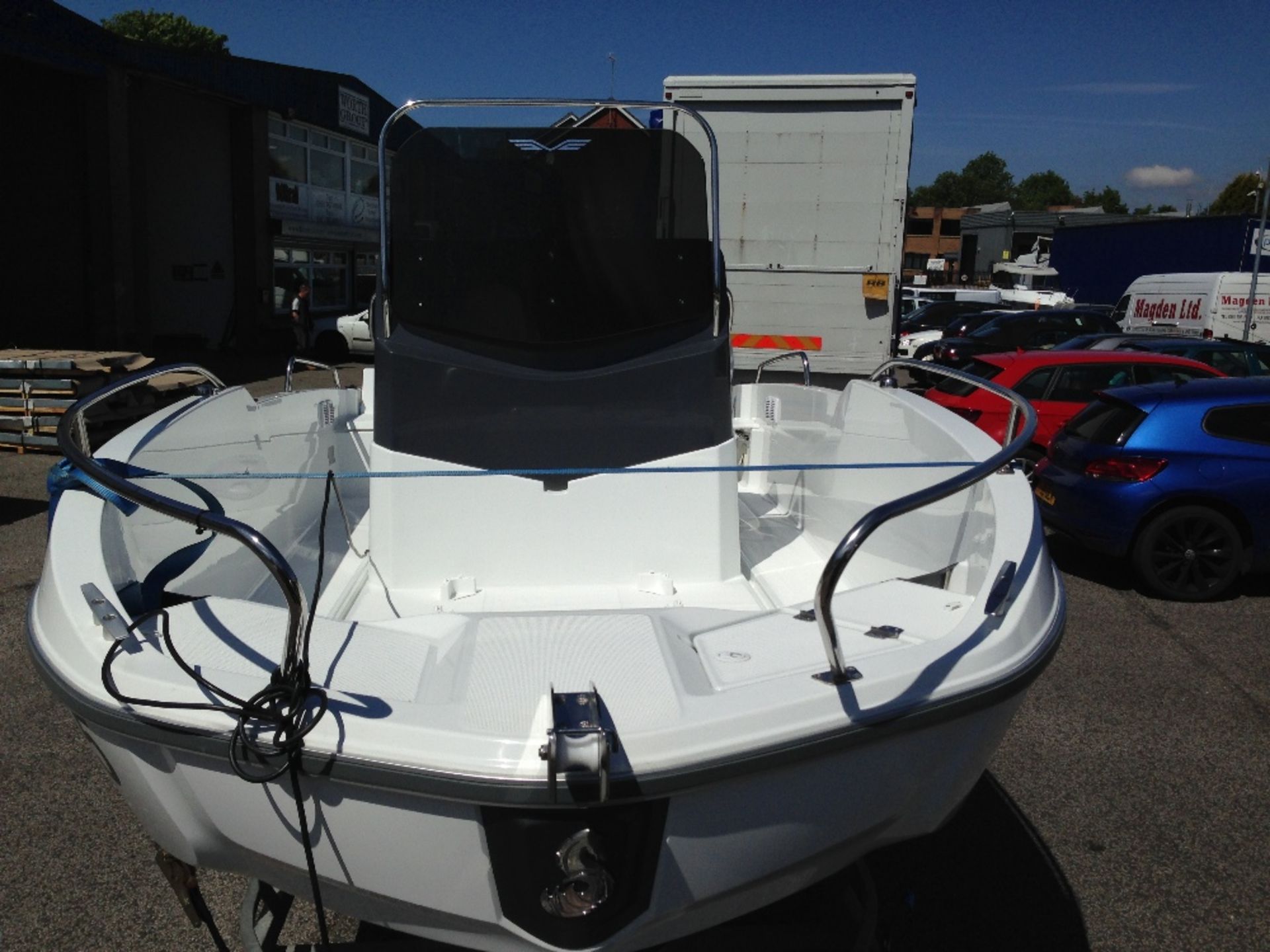 Beneteau Flyer 5 SPACEdeck MOTOR BOAT 18.04 feet S/n FR-SPBEE041B515 YOM 2015(No engine) on trailer - Image 5 of 7