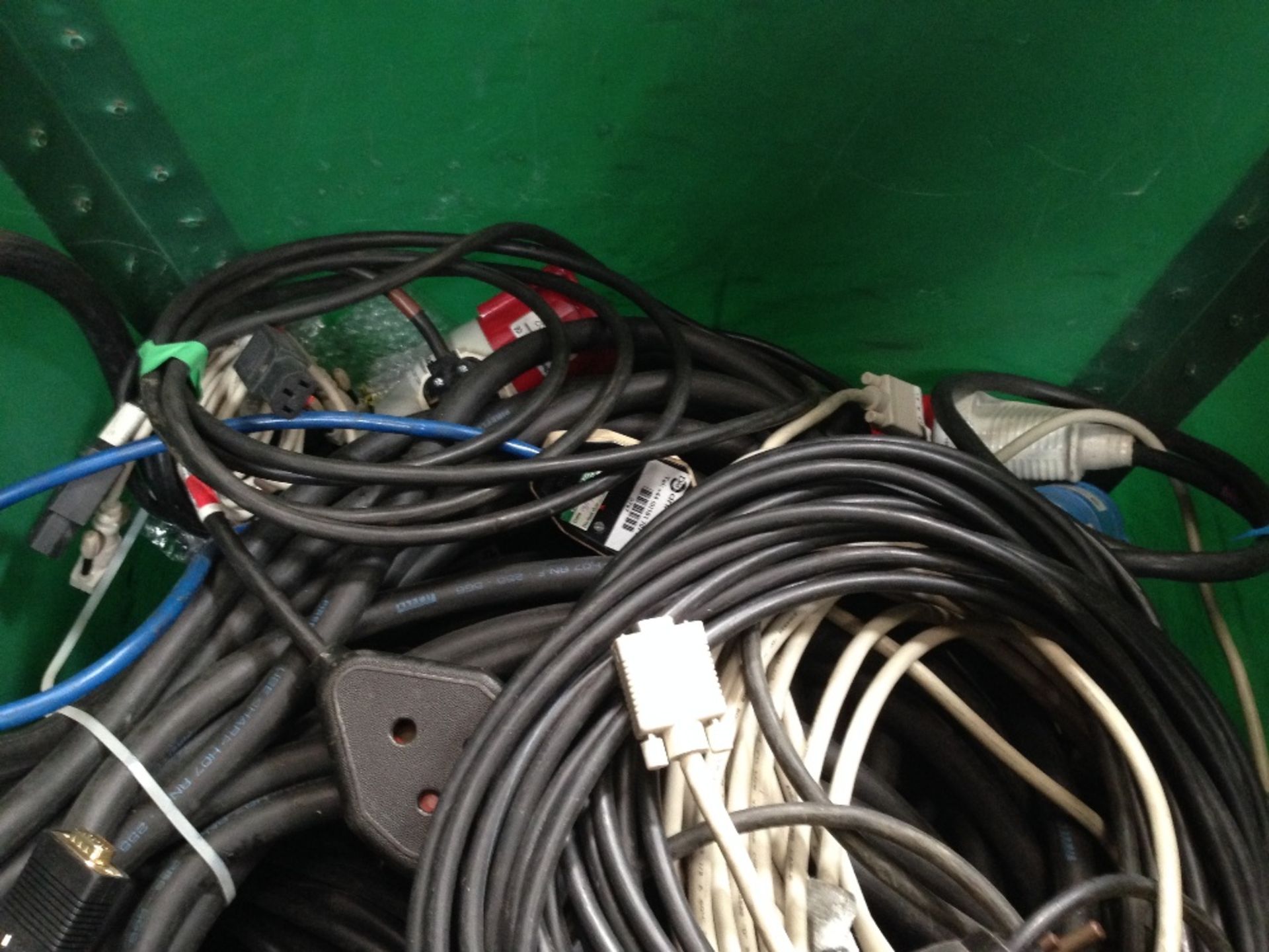 Large quantity of audio, VGA and power cables (tub not included) - Image 2 of 2