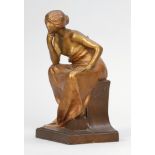 Maurice Bouval1863 Toulouse - 1916 Paris - Sitzende weibliche Figur - Bronze. Goldbraun und braun