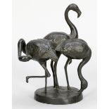 Else Fürst1873 Leipzig - 1943 Berlin - Drei Flamingos - Bronze. Schwarz patiniert. H. 19,2 cm. Auf