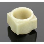 Serviettenring in Cong-FormChina. Jade. 4,5 x 3,5 cm. - Zustand: Best.