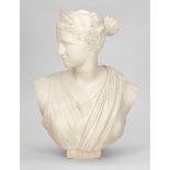 Künstler um 1900- Büste der Diana - Alabaster. H. 48 cm. Vorderseitig bez.: DIANA. Leichte