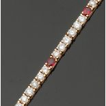 Klassisches Brillantarmband mit Rubinen585er Roségold, gestemp. 36 Brillanten von insg. 8,39 ct. (