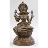 BodhisattvaWohl Tibet, spätes 19. Jahrhundert. Bronze. H. 41 cm. Sitzende Darstellung auf