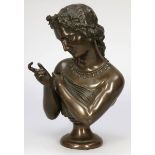 Benoit Bodendieckunbekannt - Lille 1887 - Junge Frau mit antikisierender Frisur - Bronze. Braun