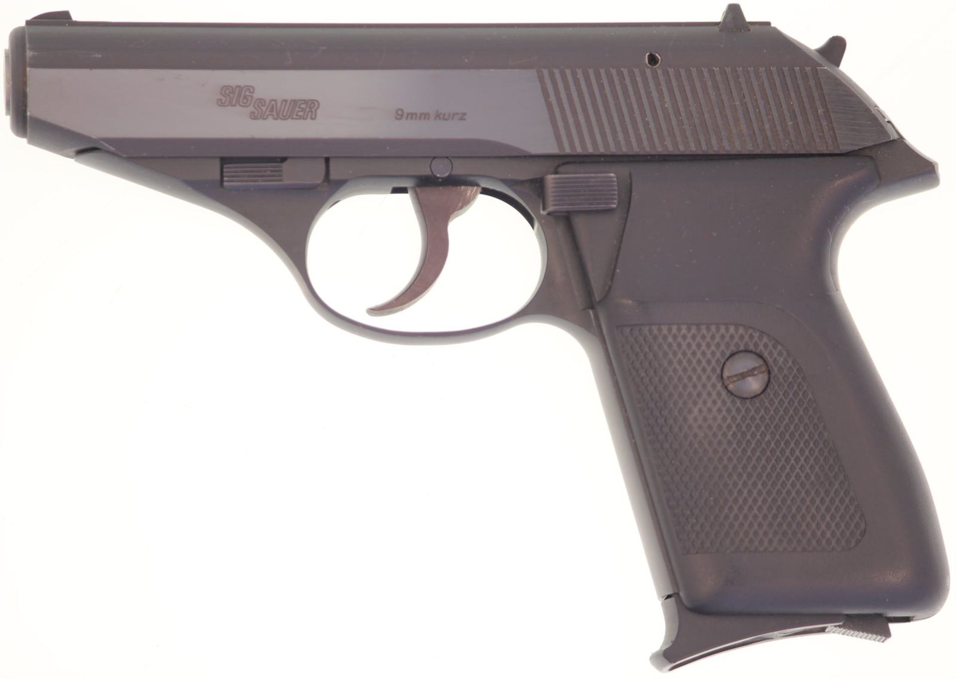 Pistole SIG-Sauer P239, Kal. 9mmPara. Kompakte DA-Waffe mit schwarz eloxiertem