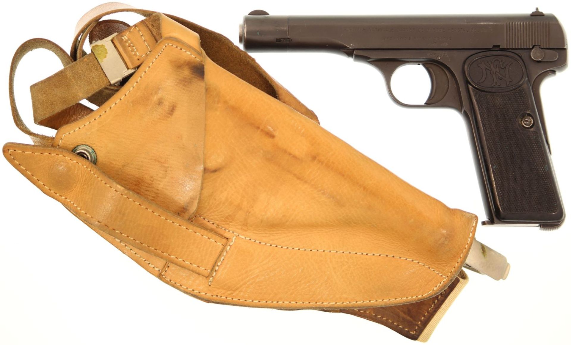 Pistole, FN 1910/22, Kal. 7.65mm. Brünierte Ganzstahlwaffe mit SA-Abzug und Griffsicherung. Rechts