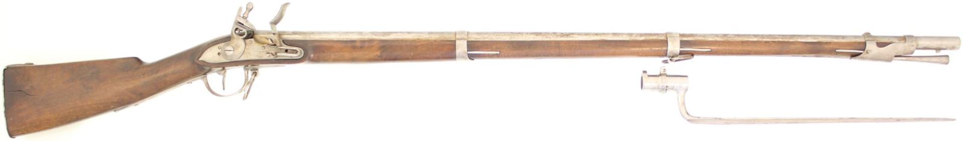 Steinschlossgewehr, Italien, in der Art Franz. Ord 1817/22, Kal. 17.6mm. Nach vorne geneigte