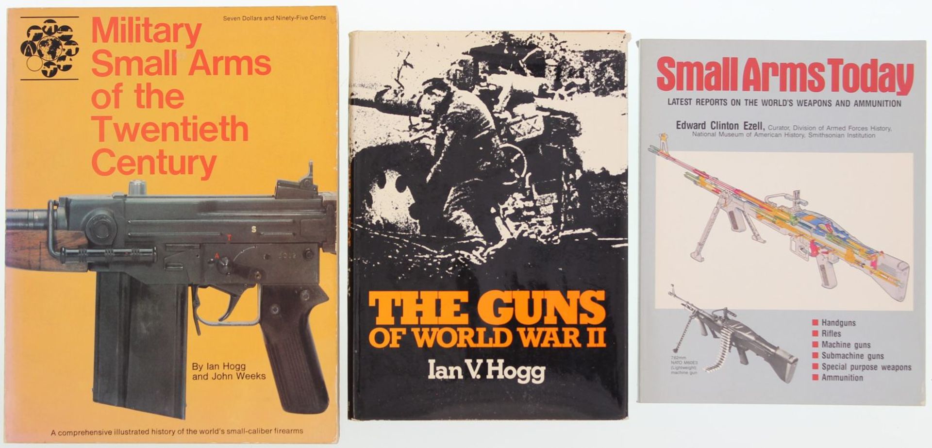 Konvolut von 3 Büchern: 1. Small Arms Today von Eduard Clinton Ezell, 2. The Guns of World War II