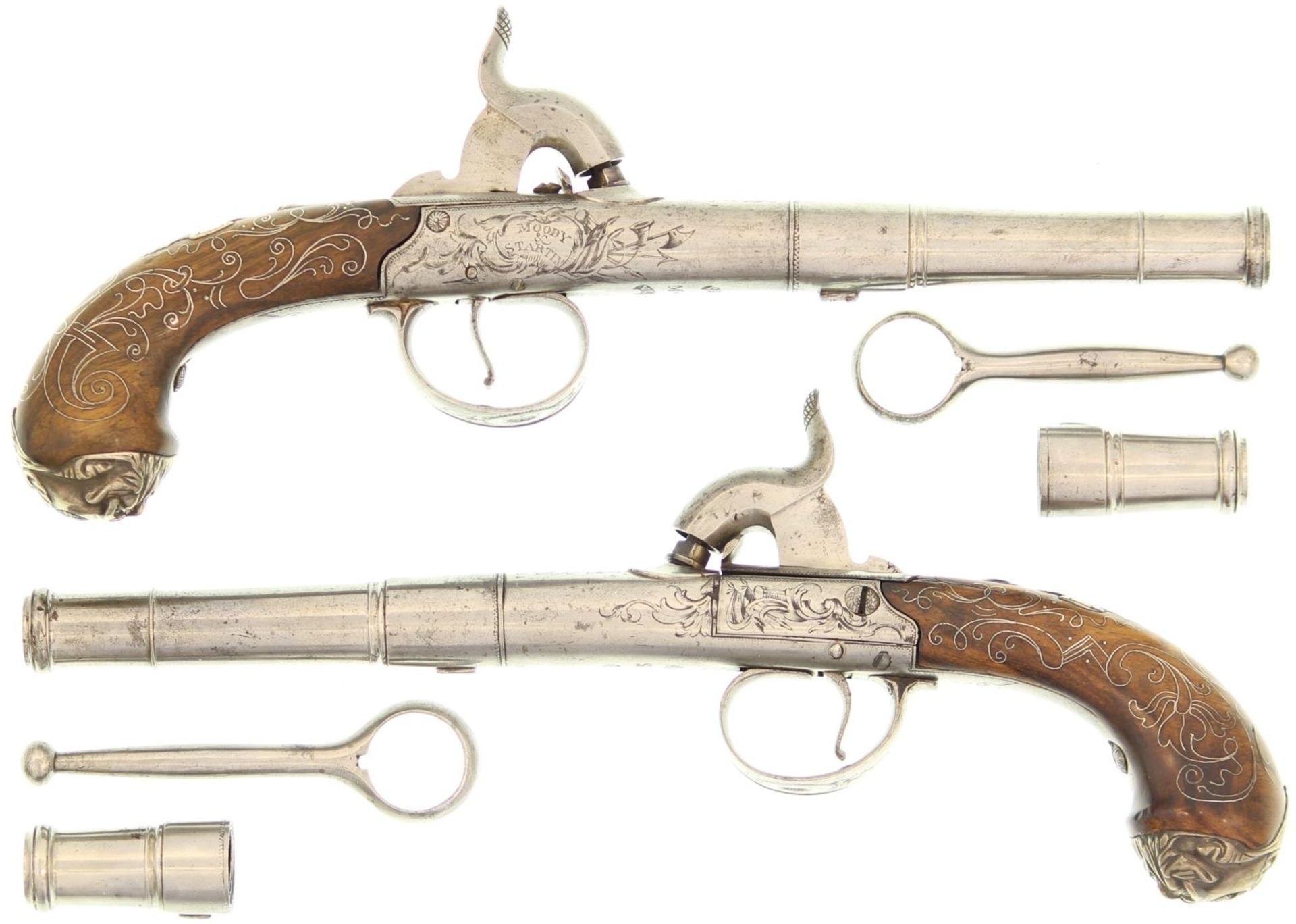 Perkussionspistolen Paar, Moody  & Startin, zierlich gearbeitete Reisepistolen im Kal. 10mm. Rundes,