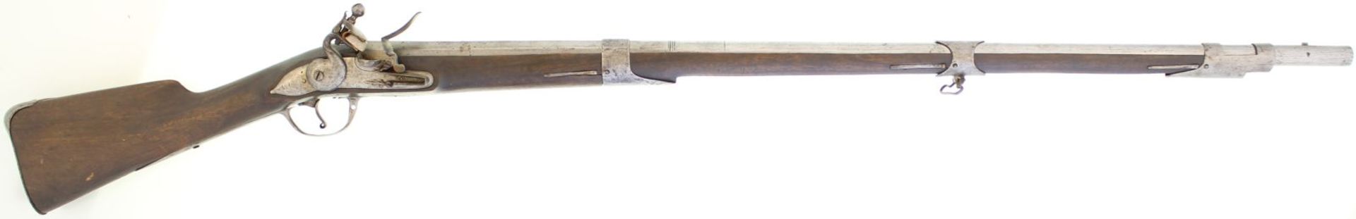 Steinschlossgewehr, Suhl ca. 1730. Kant. Ord. Bern 1757/85, Kal. 17.6mm. LL = 103cm, Länge 141cm.