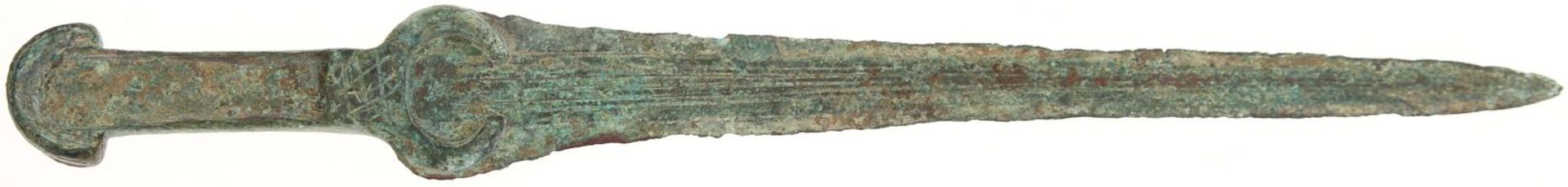 Dolch persisch, im Stile Kurdistan, wohl Kopie 20 Jh. V. Chr. Bronze, Bodenfund L: 31.8cm Zustand