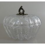 Bonboniere, transparenter Glasbehälter, Knauf aus Silber, h. 12,5cm, d. 15cm,