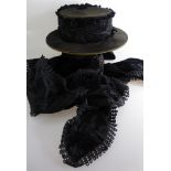 Trachtenhut, süddeutsch um 1900, schwarzer Samt, AltersschädenMindestpreis: 25 EUR