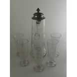 Glaskrug mit Zinndeckel (h. 34cm) und 5 Gläser (h. 17cm), Klarglas mit geätzten jagdlichenMotiven,