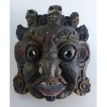Mahakala-Maske, Tibet / Nepal, Holz geschnitzt u. min. farbig gefasst, Totenkopftiara,Altersschäden,
