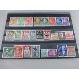Briefmarken Lot Berlin aus den Jahren 1952-1954, postfrisch, auf SteckkarteMindestpreis: 35 EUR
