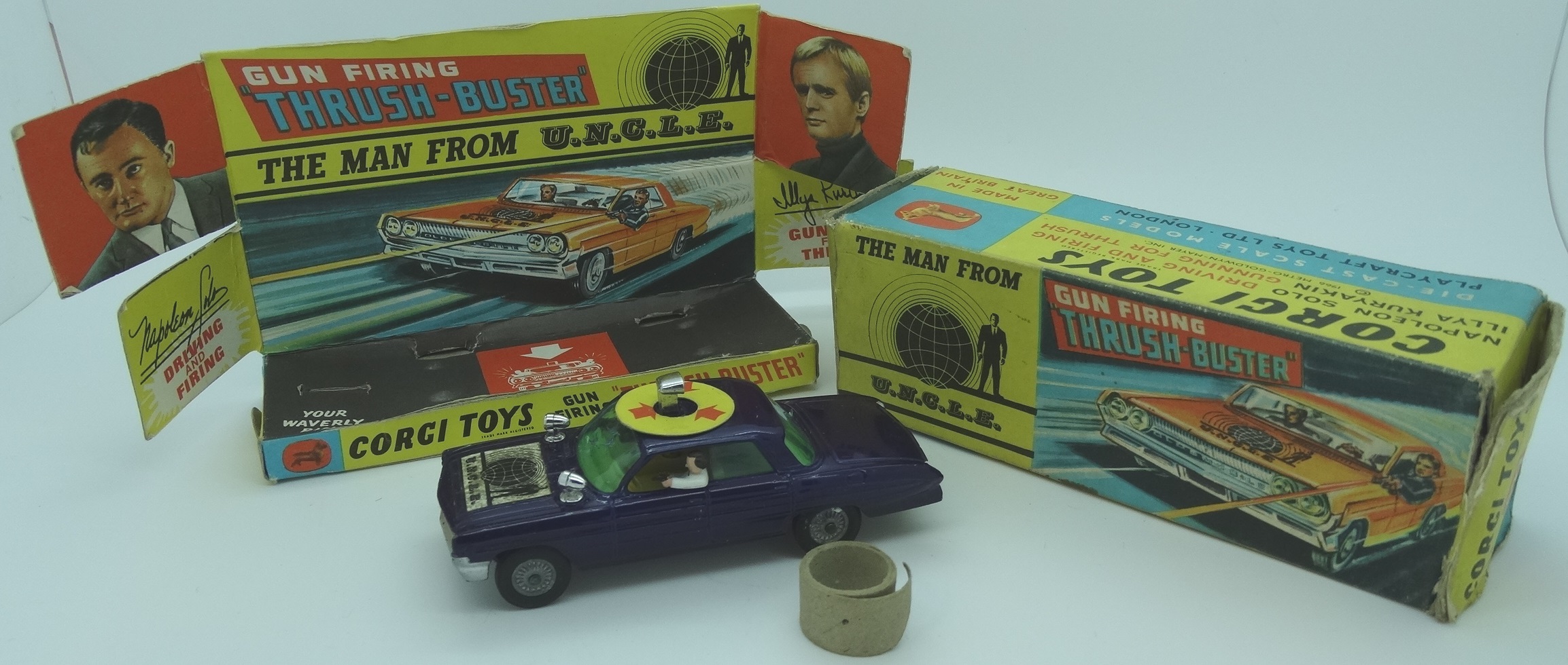 Corgi 497 Man from UNCLE Oldsmobile 77 - no ring (box)