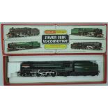 Hornby 00 Oliver Cromwell loco & tender