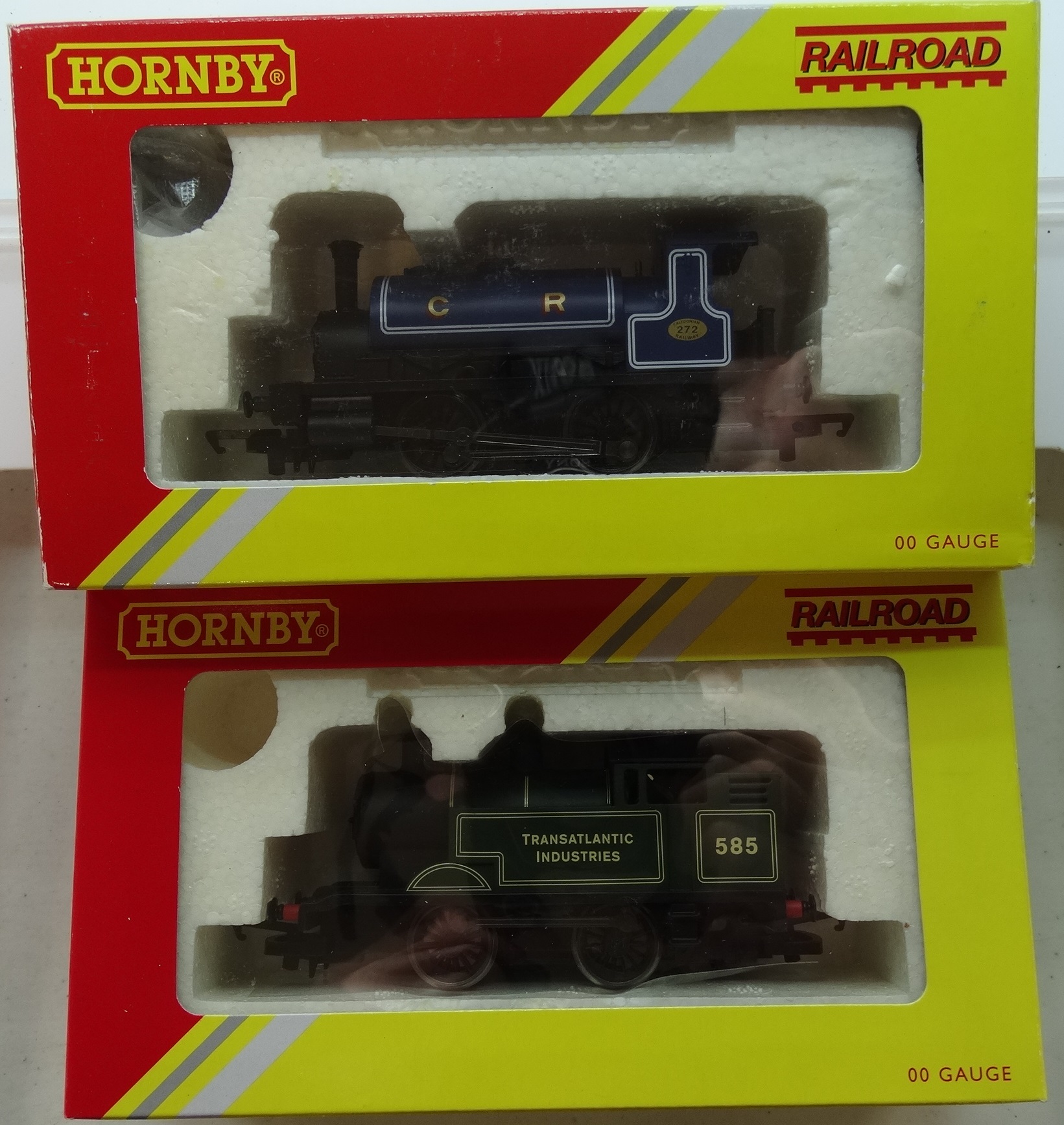 2 Hornby engines (new)