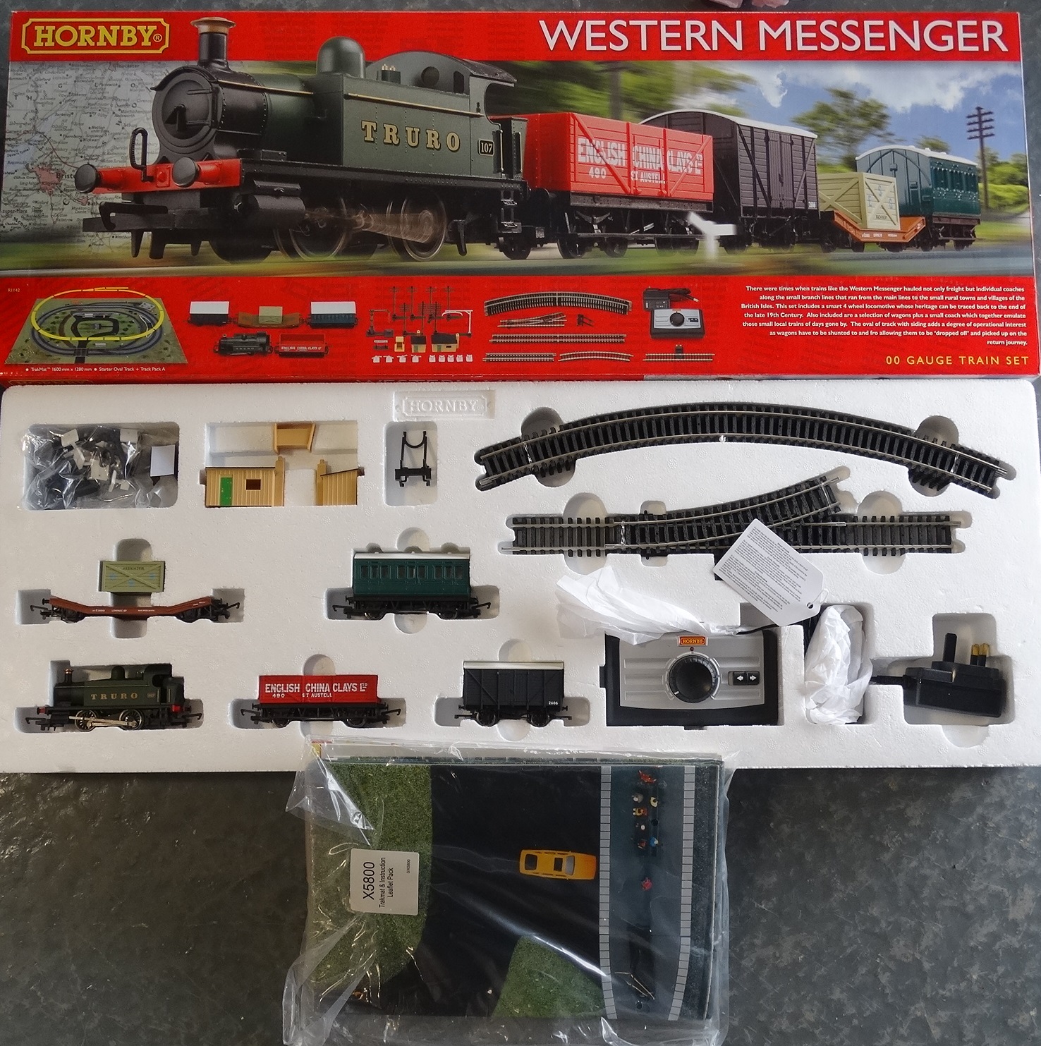 Hornby 00 Western Messenger train set  (new)