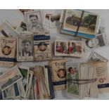 Looses cigarette cards