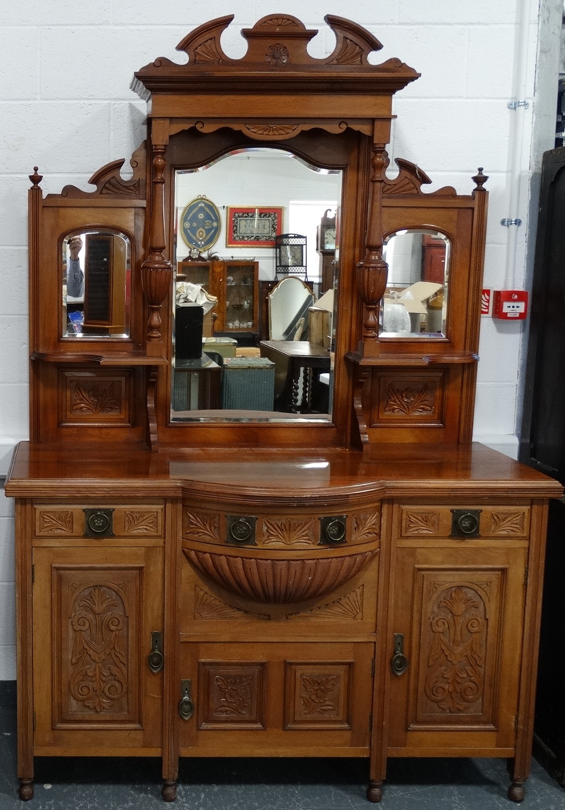 Mahogany mirror back sideboard