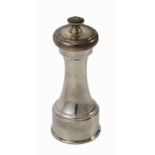 20th C vintage H/M silver pepper grinder with makers mark Richard Comyns 6ins H total weight