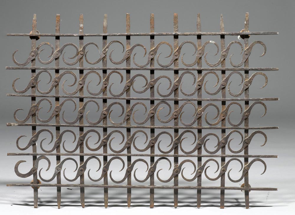 WINDOW GRATE, Italy, 16th century. Wrought iron. Rectangular grid of curved square bars. 98.5 x 70.5