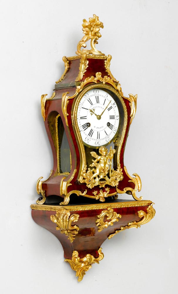 SMALL CLOCK ON PLINTH, Regency/Louis XV, Paris, 2nd half of the 18th century. The dial and the - Image 2 of 2