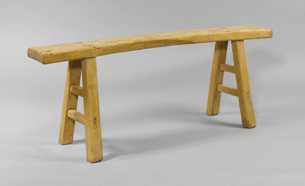 BENCH, in the rustic style. Hardwood. Rectangular seat, inclined legs. L142 cm.    BANK, im