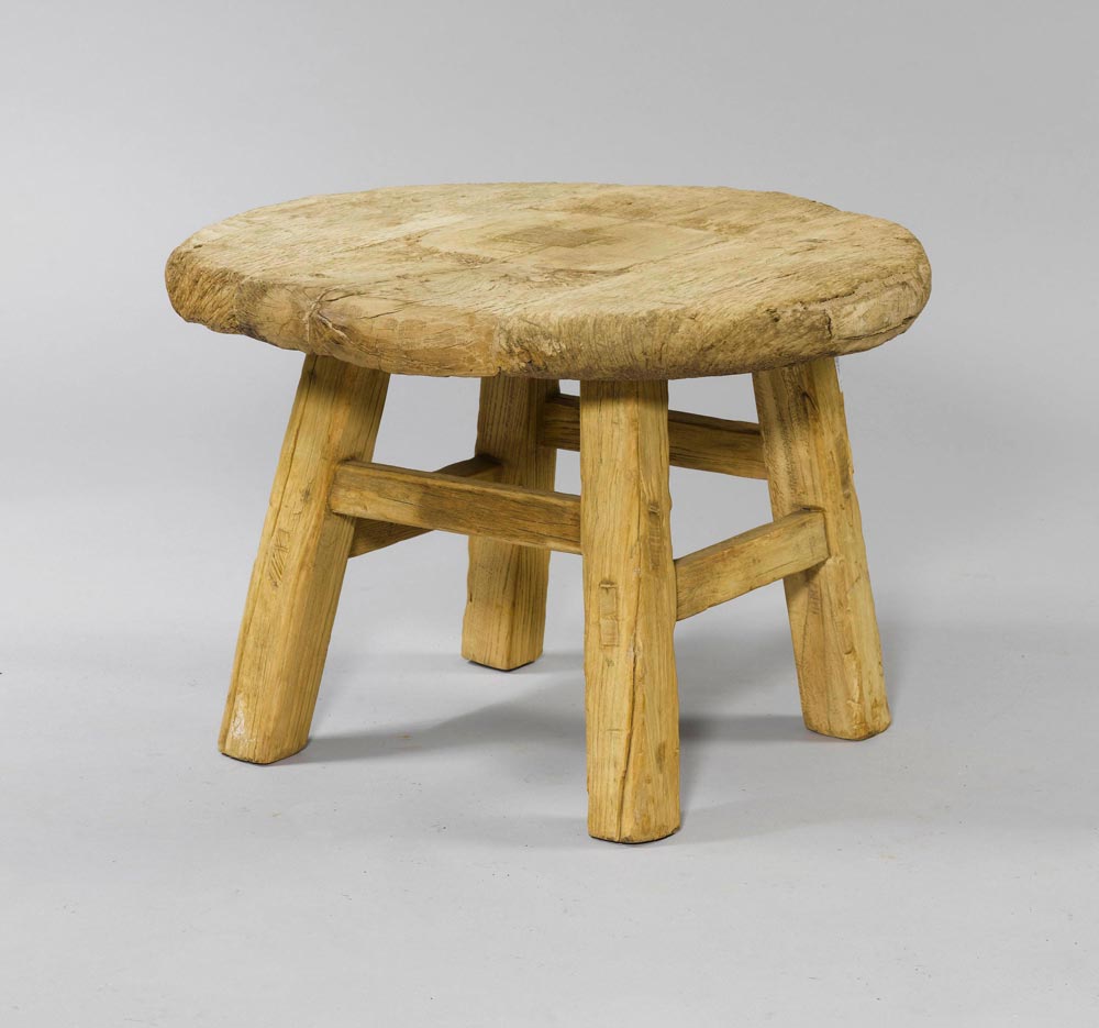 SALON TABLE, in the rustic style. Hardwood. Round leaf. D 65, H 50 cm.    SALONTISCH, im