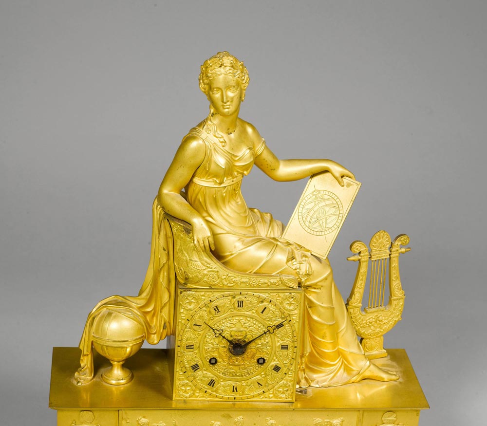 MANTEL CLOCK, Empire, Paris. Gilt bronze. Rectangular with a seated female figure, probably the - Image 4 of 4