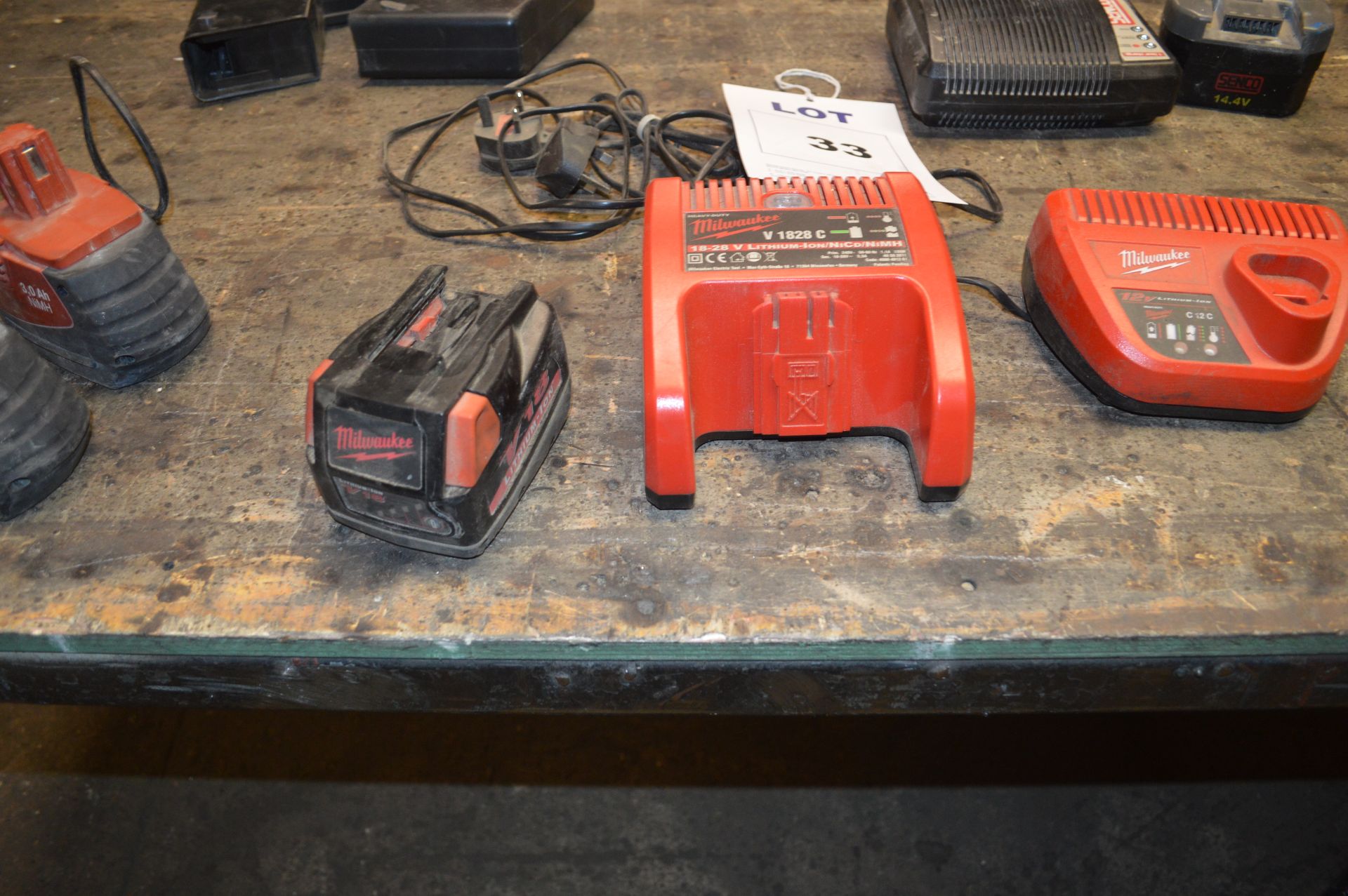 Quantity of Various Batteries & Chargers 
Comprising of; 
Hilti SFC 7/18 Battery Charger 
2x - Image 10 of 16