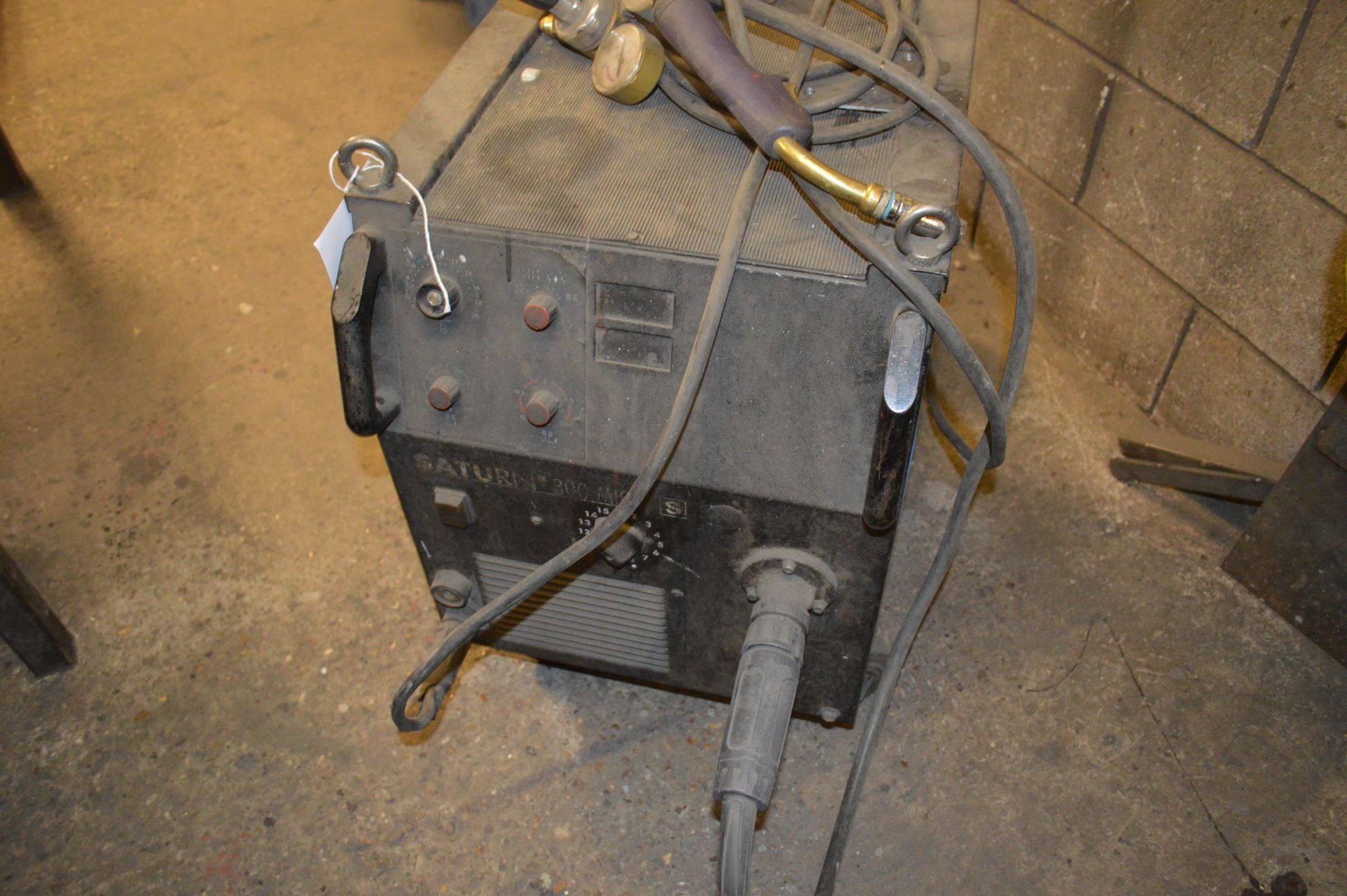 MG Saturn 300 Mig Welder 
located at Spa Gates Ltd, Blick Road, Warwick CV34 6TA and can only be - Image 7 of 10