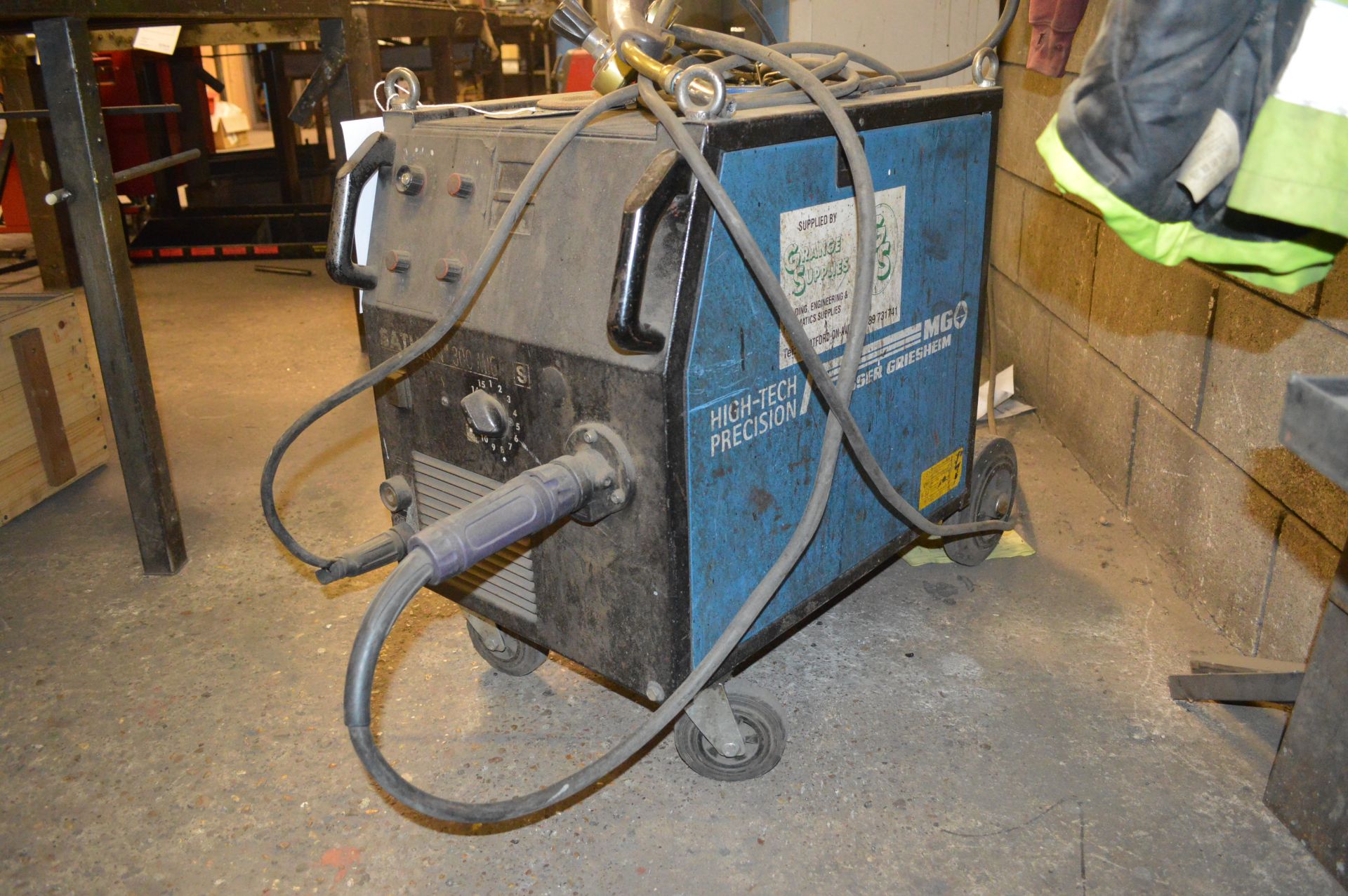 MG Saturn 300 Mig Welder 
located at Spa Gates Ltd, Blick Road, Warwick CV34 6TA and can only be - Image 3 of 10