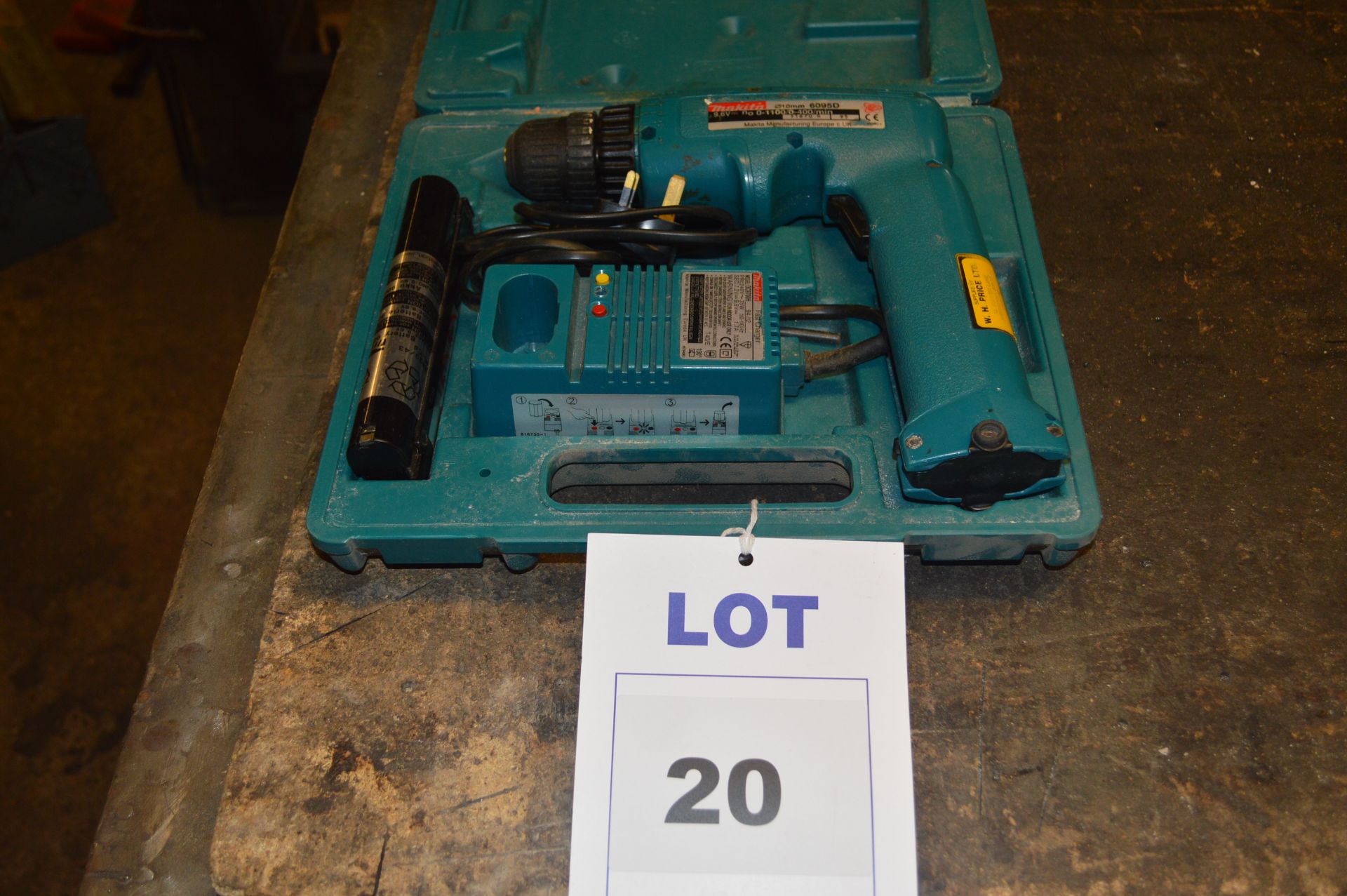 Makita 6095D 9.6v Battery Drill 
complete with 2 Batteries, Charger & 
Carry Case  
located at Spa