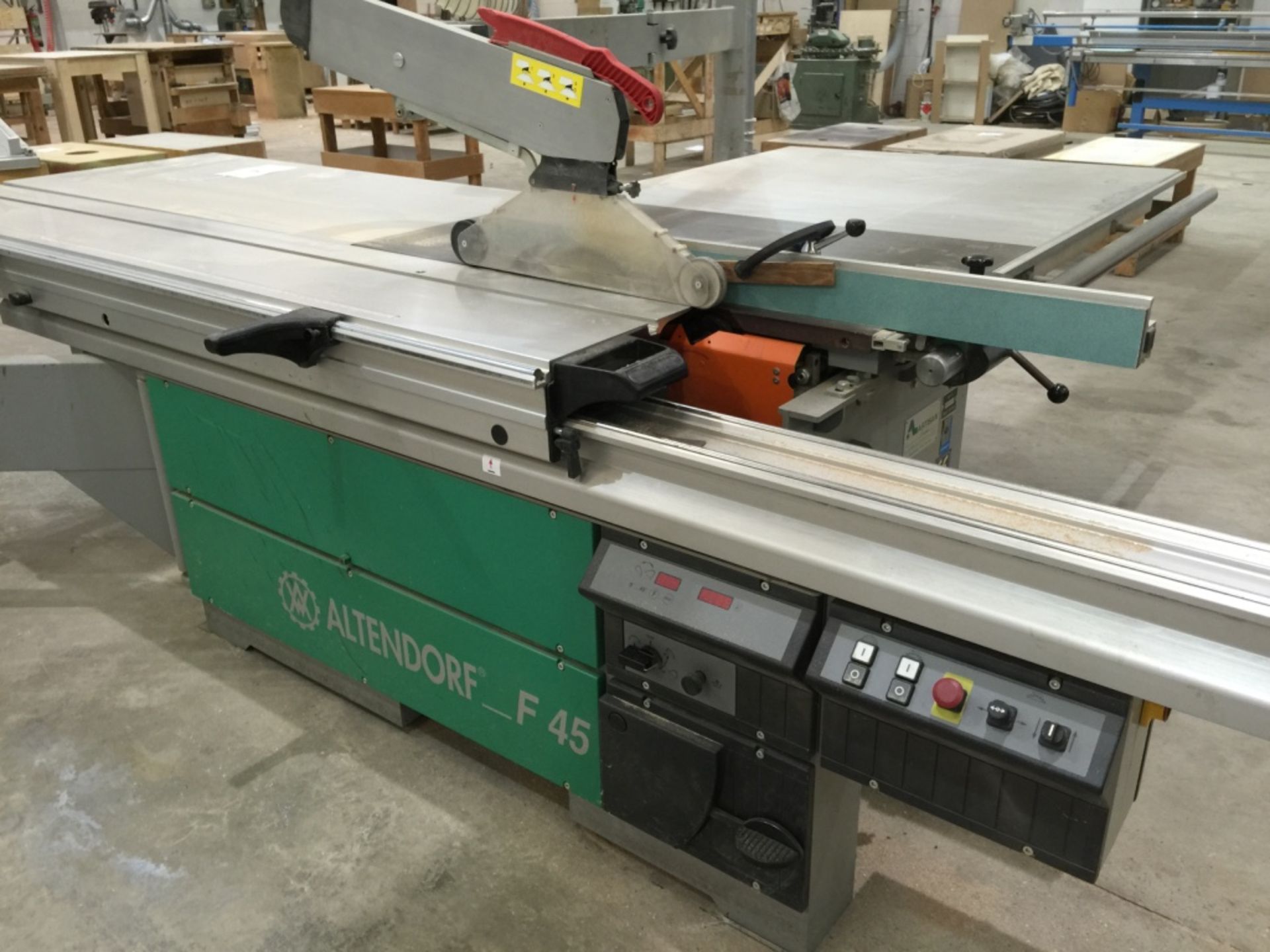 Altendorf F-45 Sliding Table Saw. Serial No: 98-03 - Image 4 of 22