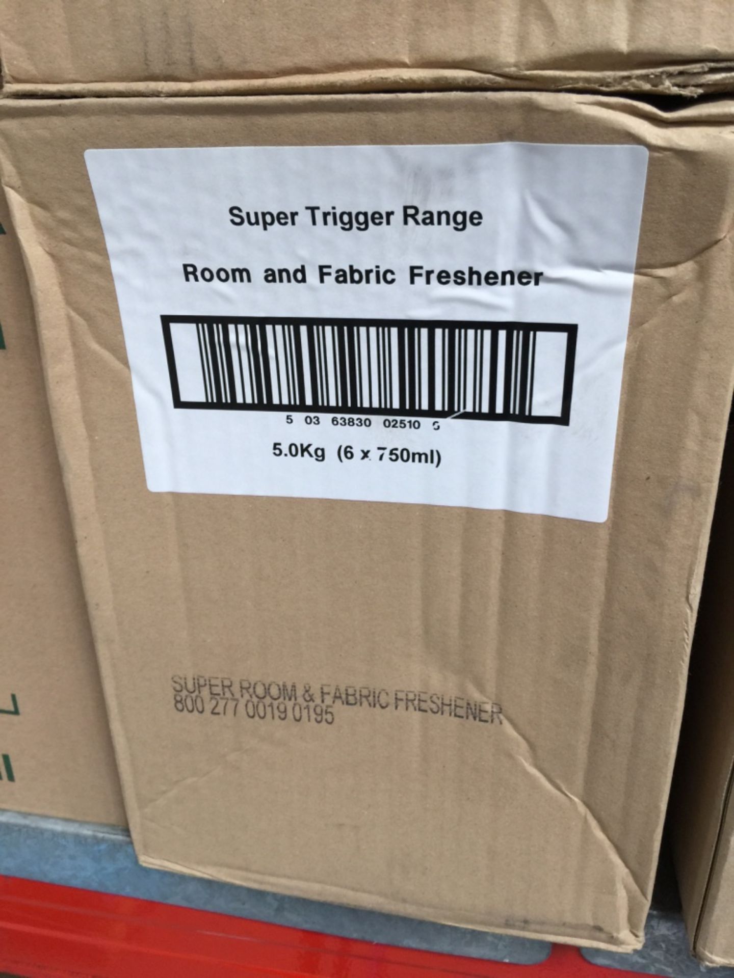 4: 6 x 750ml Super Trigger Range Room &
Fabric Fre