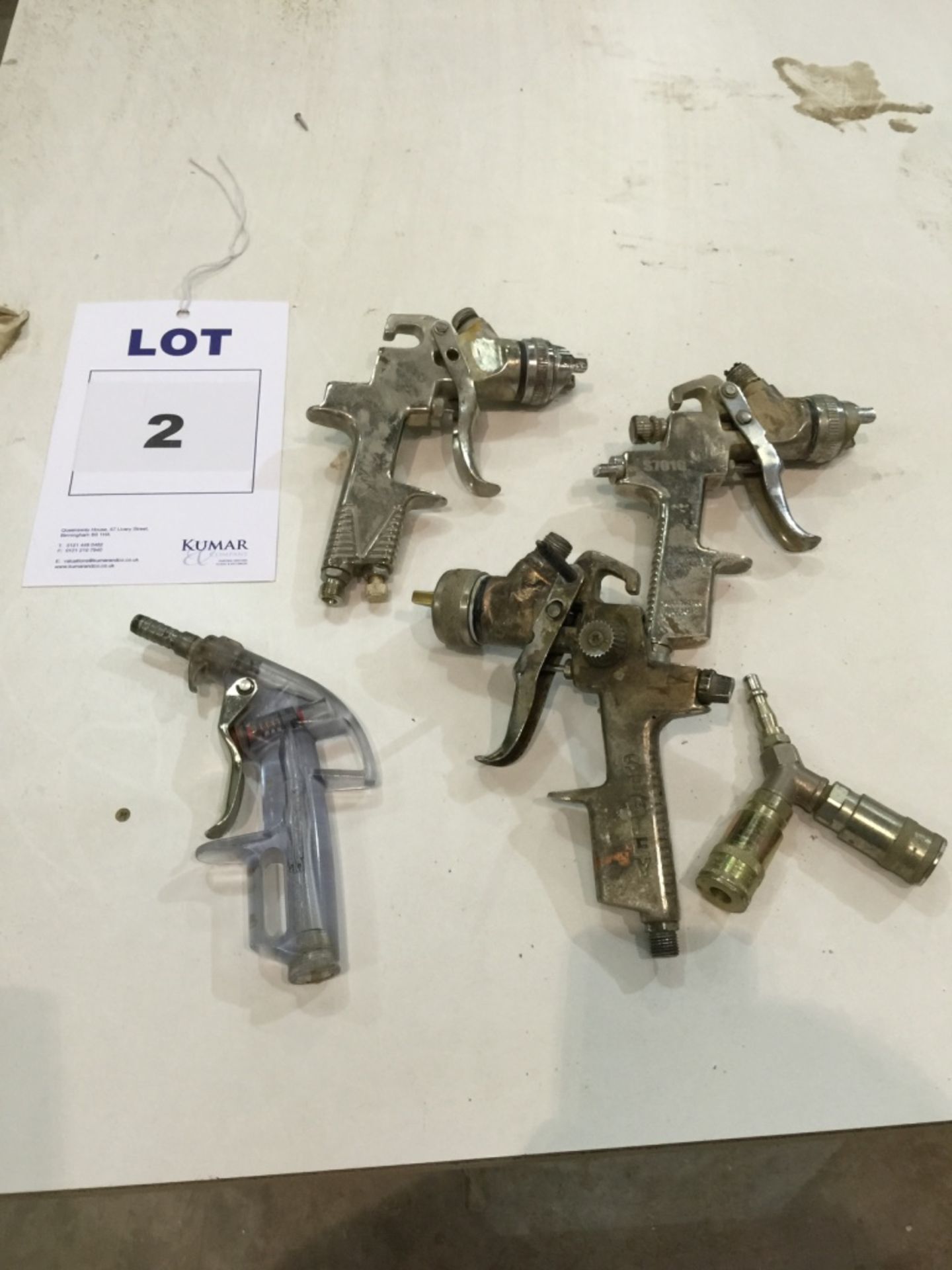 Quantity of Spray Guns & Accessories. (Please Note