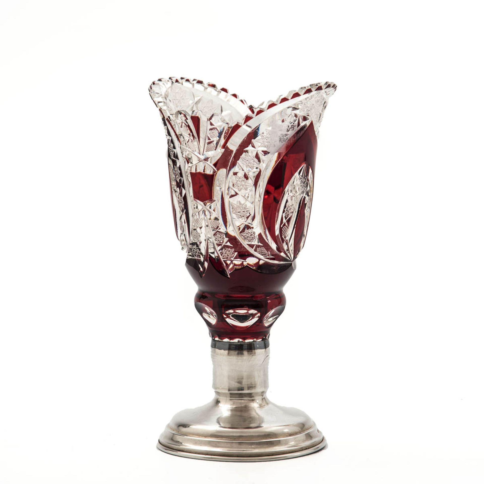 Ziervase, Österreich-Ungarn 1886-1922  800er Silber, farbloses Glas mit rubinrotem partiellem
