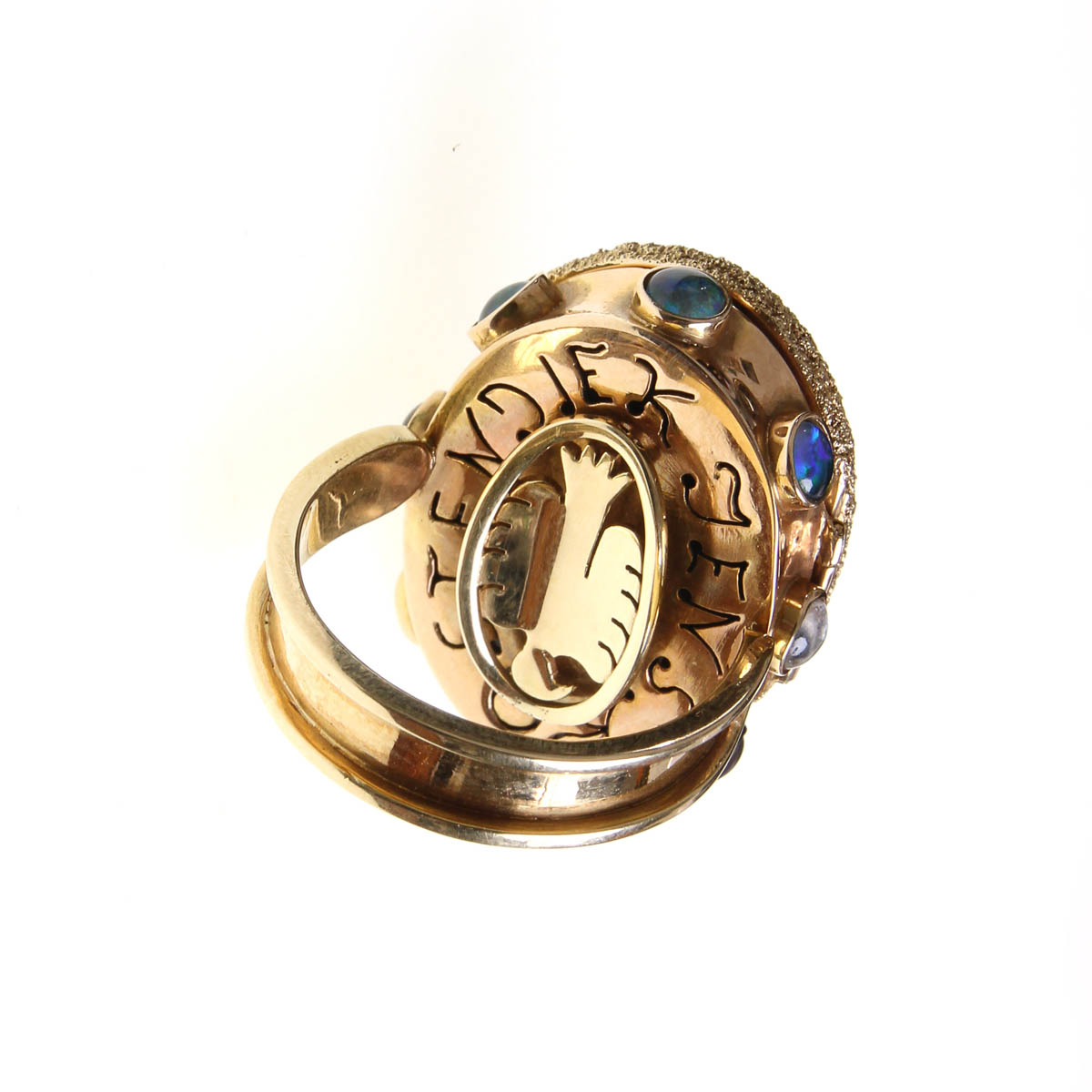 Designer-Ring, Meisterstück  585er GG.  Breite profilierte Ringschiene, hochovaler Ringkopf - Image 2 of 2