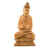 Buddha, Südostasien Holz vollrund geschnitzt.  Auf Lotossockel mit verschränkten Beinen sitzender