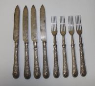 Frühstücksbesteck, England um 1890 Plated. 4 Messer und 4 Gabeln, Klingen mit gravierten  C-