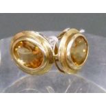 Paar Ohrstecker
14 kt. Gelbgold, 2 ovale Citrine, (Verschluss fehlt), ca. 2,2 g.,