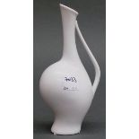 Henkelvase
weiß, Porzellan, "schwangere Berta", grüne Bodenmarke, Manufaktur 
 Rosenthal, h 17 cm,