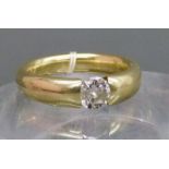 Solitärring
14 kt. Gelbgold, 1 Brillant, ca. 0,75 ct., cape pique, ca. 12 gr., RM 
 60,5,